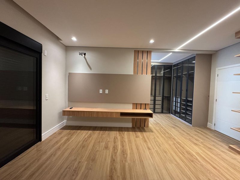 Casa Contemporânea à Venda no Swiss Park com 4 Suítes, Piscina e Acabamento Premium Rodovia Anhangüera Campinas - 