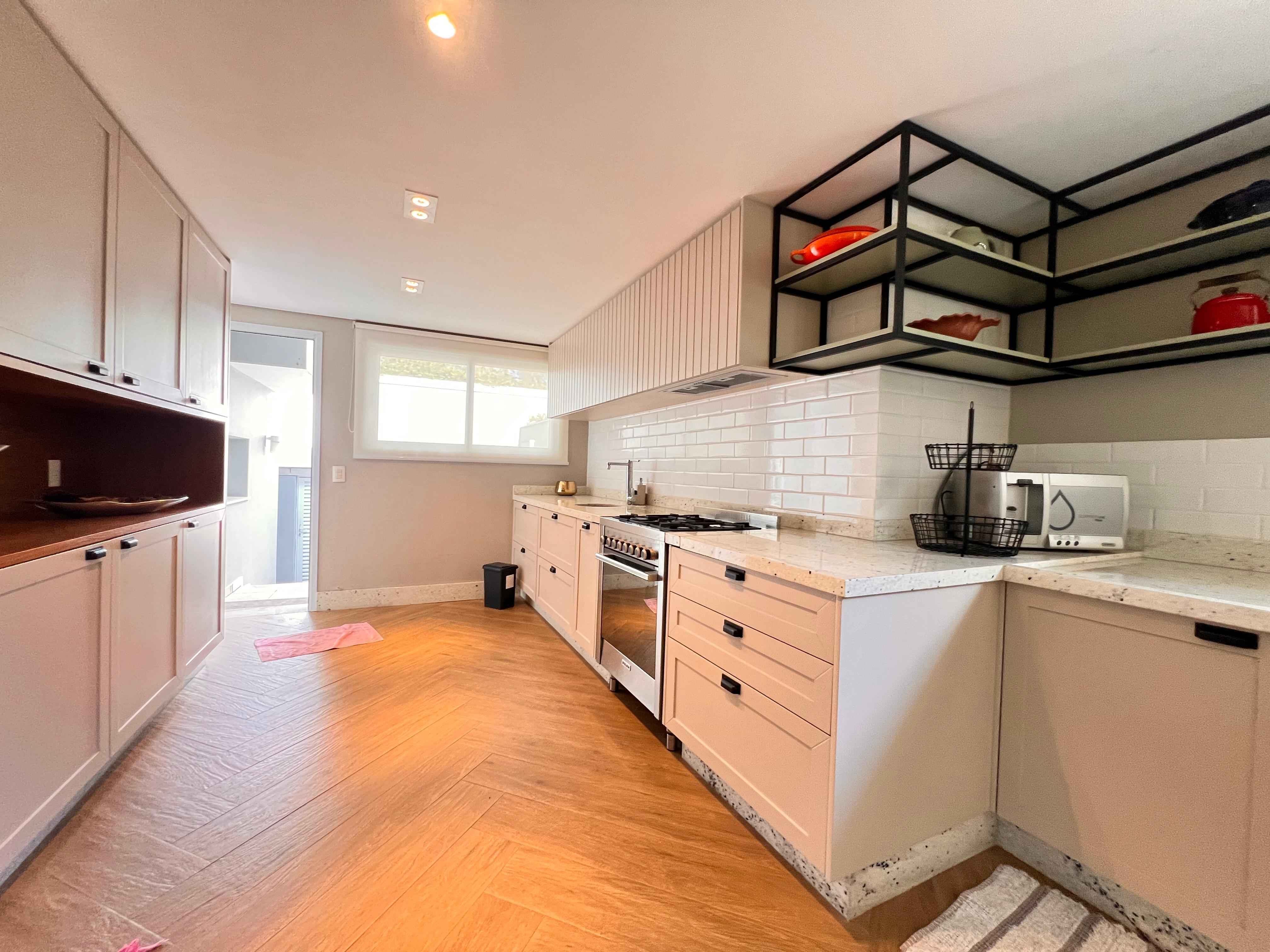 Casa com 4 dormit&oacute;rios &agrave; venda,810m&sup2; - Condom&iacute;nio Santa Maria - Votorantim - SP Rodovia João Leme dos Santos Votorantim - 