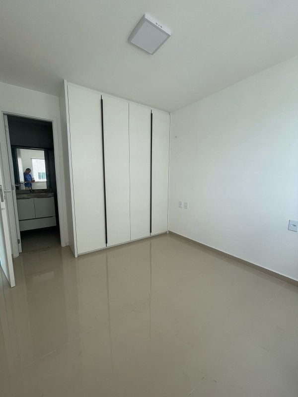 Alugue Já Apartamento com 01 quarto e varanda e condomínio completo com cinema, sauna etc - Sobral - 