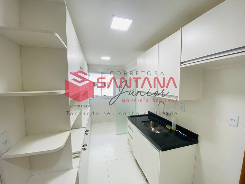 Apartamento Nascente com 3/4, sendo 2 Suítes no Jardim Aeroporto Rua Itamarajú Lauro de Freitas - 