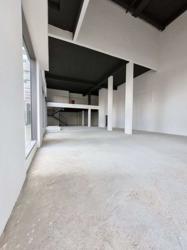 ALUGA-SE 390M2 – TÉRREO Edifício NOVO – ACESSO A RUA – VAGAS – CONSUMIDORES AOS MILHARES Rua do Estilo Barroco São Paulo - 