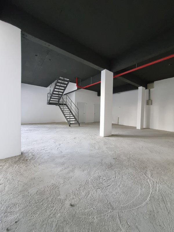 ALUGA-SE 390M2 – TÉRREO Edifício NOVO – ACESSO A RUA – VAGAS – CONSUMIDORES AOS MILHARES Rua do Estilo Barroco São Paulo - 
