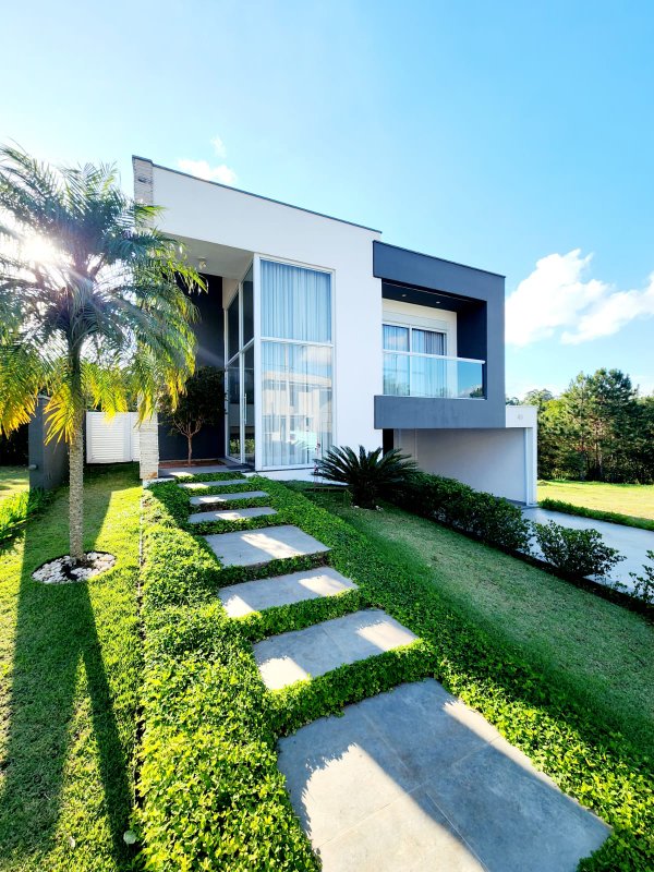 Casa à venda no condomínio Reserva Santa Anna Estrada de Santo André Santana de Parnaíba - 