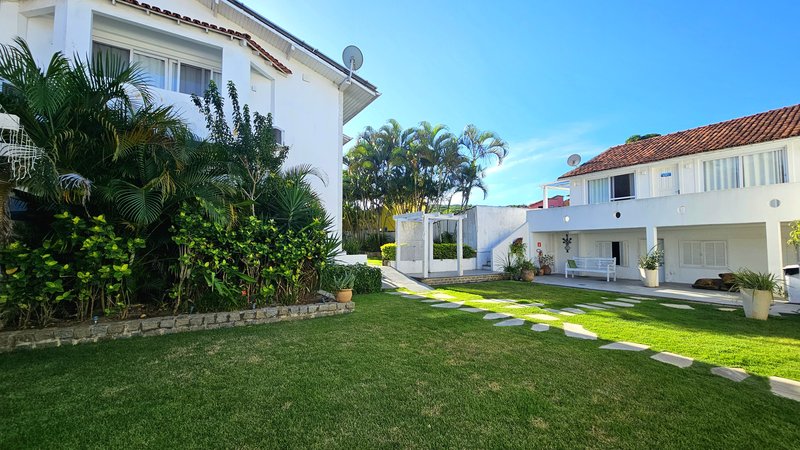Casa de Alto Padrão com Vista Mar à Venda – Alto de Búzios, Armação dos Búzios – RJ Rua Alto de Búzios Armação dos Búzios - 