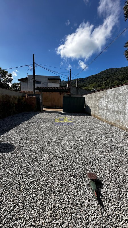 Casa independente para locação anual na estrada da beira rio; Estrada Beira Rio São Sebastião - 