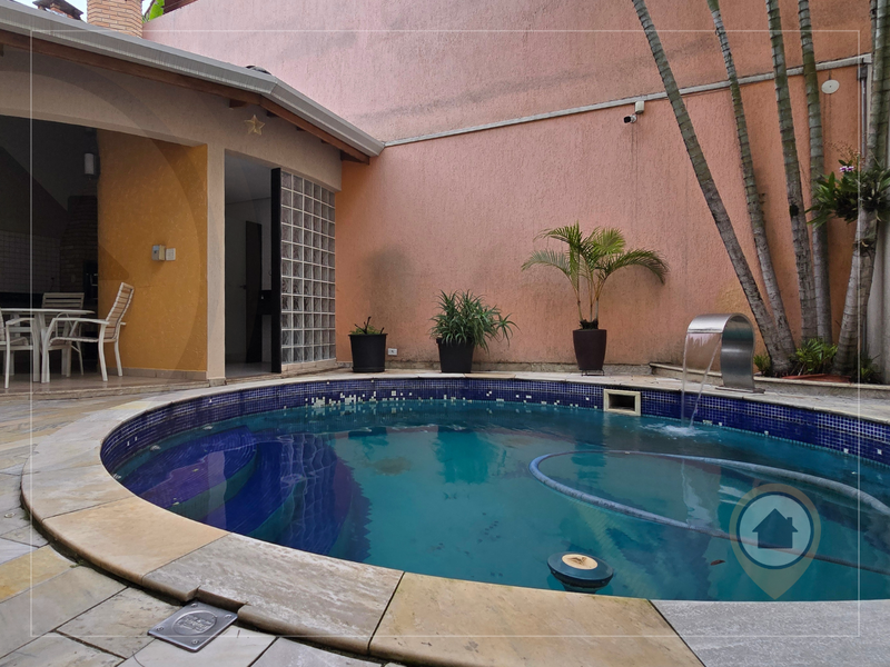 SOBRADO À VENDA COM 435 M² | 4 QUARTOS | 4 SUÍTES | 7 BANHEIROS | 3 VAGAS | JD MAIA/GRU! Rua Soldado Elias Vitorino de Souza Guarulhos - 