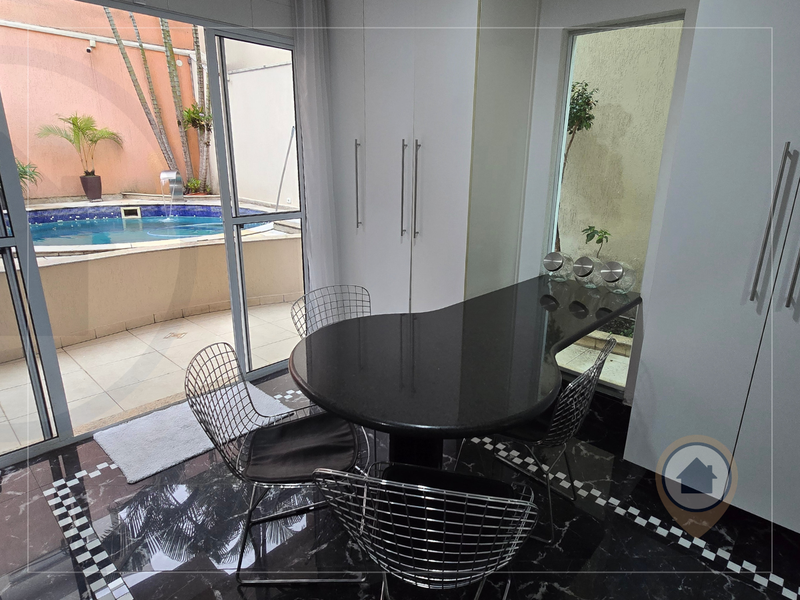 SOBRADO À VENDA COM 435 M² | 4 QUARTOS | 4 SUÍTES | 7 BANHEIROS | 3 VAGAS | JD MAIA/GRU! Rua Soldado Elias Vitorino de Souza Guarulhos - 