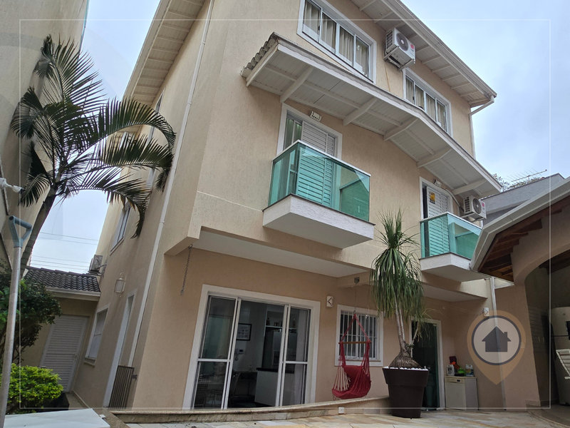 SOBRADO À VENDA COM 435 M² | 4 QUARTOS | 4 SUÍTES | 7 BANHEIROS | 3 VAGAS | JD MAIA/GRU! Rua Soldado Elias Vitorino de Souza Guarulhos - 