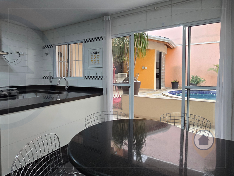 SOBRADO À VENDA COM 435 M² | 4 QUARTOS | 4 SUÍTES | 7 BANHEIROS | 3 VAGAS | JD MAIA/GRU! Rua Soldado Elias Vitorino de Souza Guarulhos - 