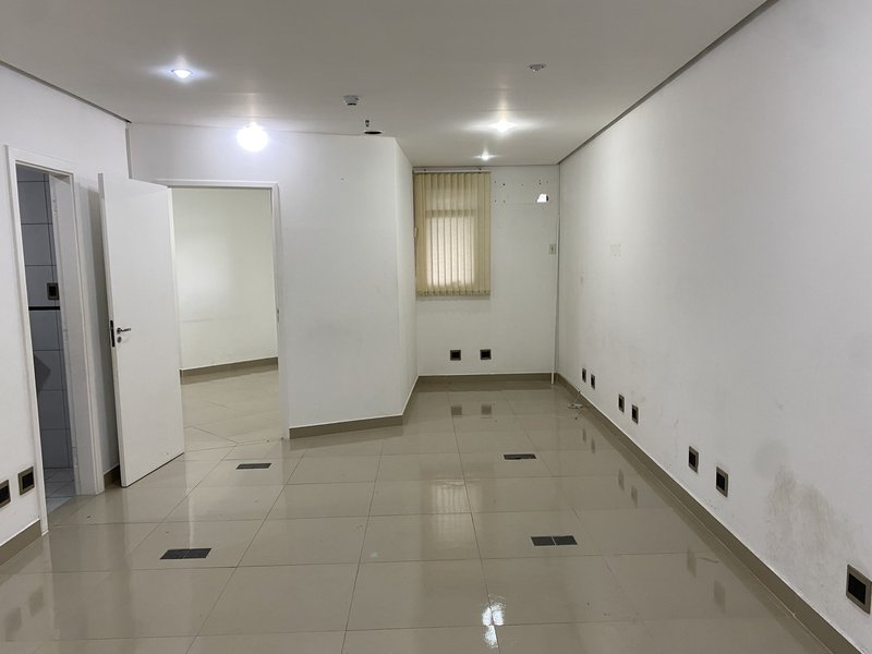 Excelente sala comercial para locação - Vila Nova - Santos - SP Rua Bittencourt Santos - 
