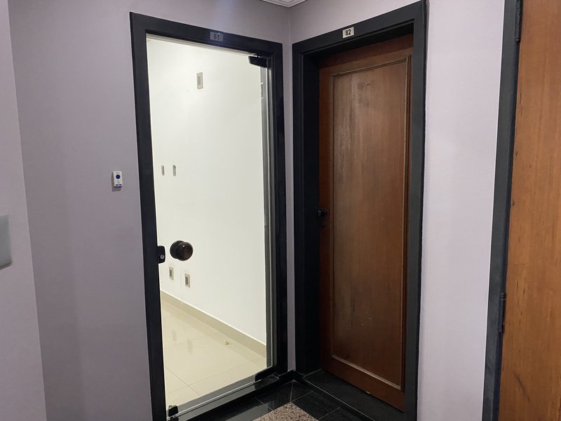 Excelente sala comercial para locação - Vila Nova - Santos - SP Rua Bittencourt Santos - 