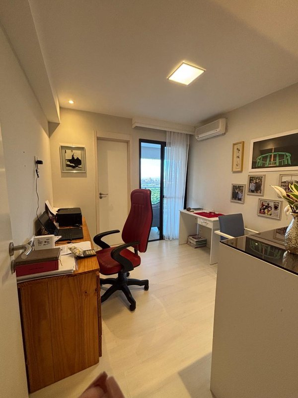 4 quartos (4 suítes). 170m². Varanda Gourmet. 3 vagas de garagem Rua Le Parc Recife - 