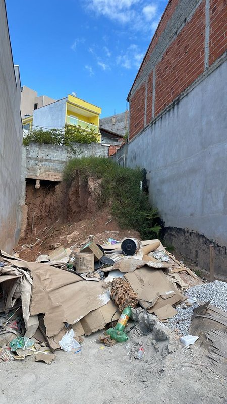 Terreno no Residencial Santo Antônio Avenida Tonico Lenci Franco da Rocha - 