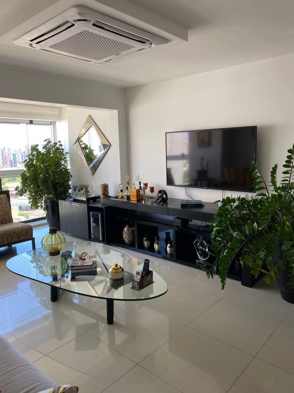 3 quartos (1 suíte). 109m². Varanda. 2 Vagas de Garagem Rua Le Parc Recife - 