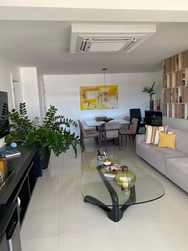 3 quartos (1 suíte). 109m². Varanda. 2 Vagas de Garagem Rua Le Parc Recife - 