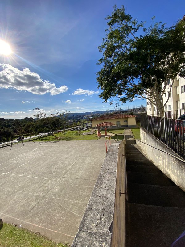 Apartamento 2 Dormitórios Cond. Uirapuru - Mogi das Cruzes - 