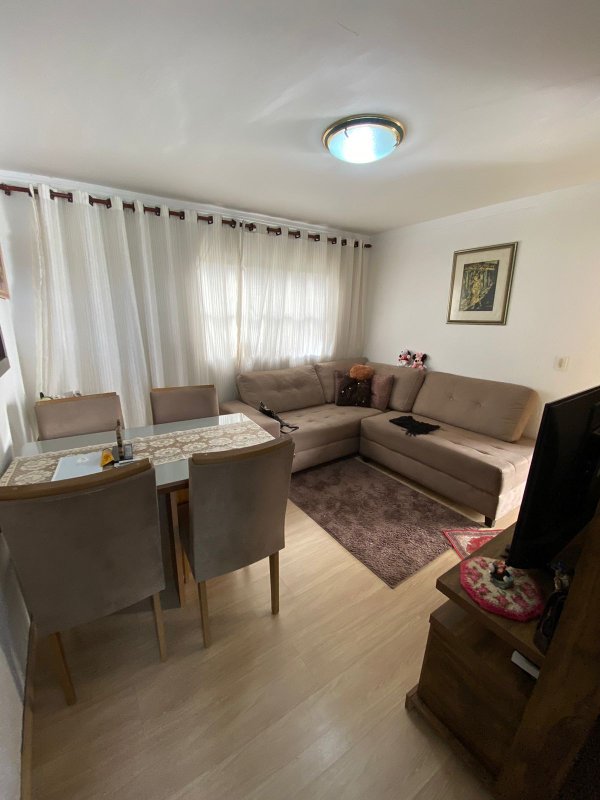 Apartamento 2 Dormitórios Cond. Uirapuru - Mogi das Cruzes - 