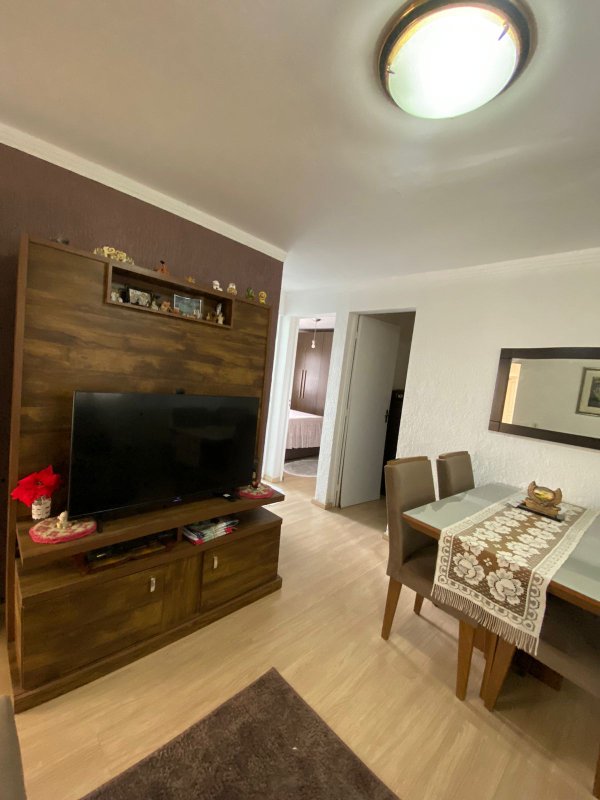 Apartamento 2 Dormitórios Cond. Uirapuru - Mogi das Cruzes - 