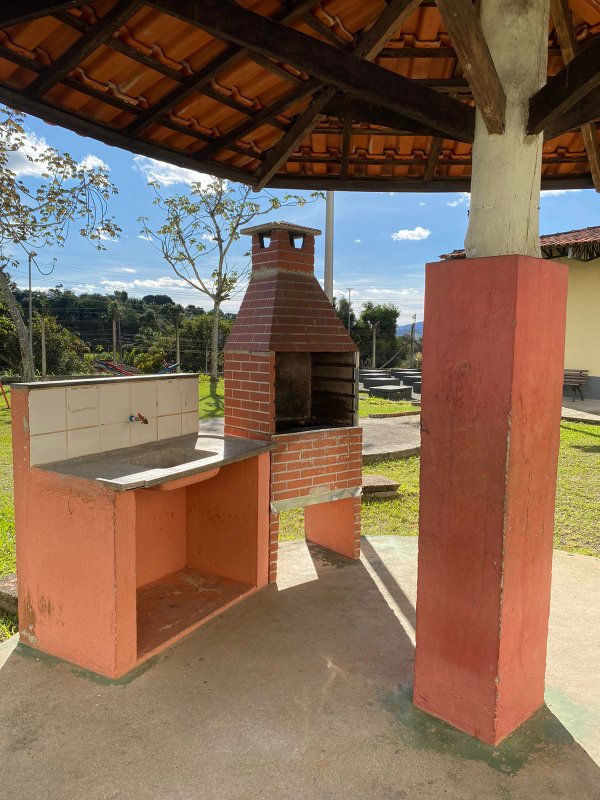 Apartamento 2 Dormitórios Cond. Uirapuru - Mogi das Cruzes - 