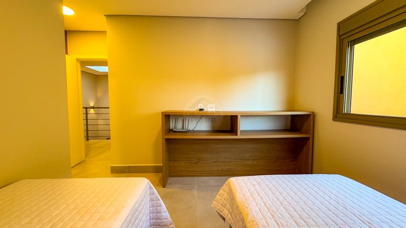 Casa em Condomínio na Praia de Juquehy - VENDA e LOCAÇÃO ANUAL - São Sebastião - 