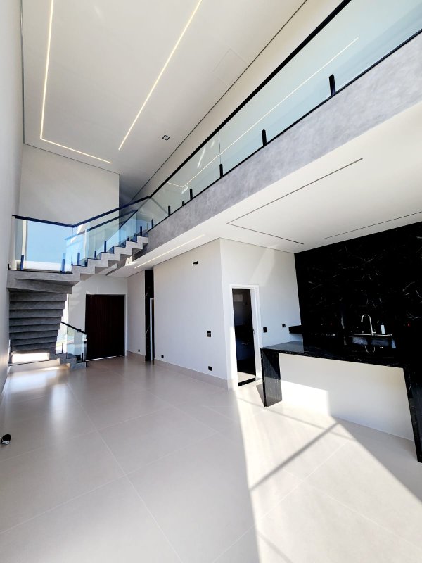 Casa à venda em condomínio de luxo Rua Sabiá Santana de Parnaíba - 