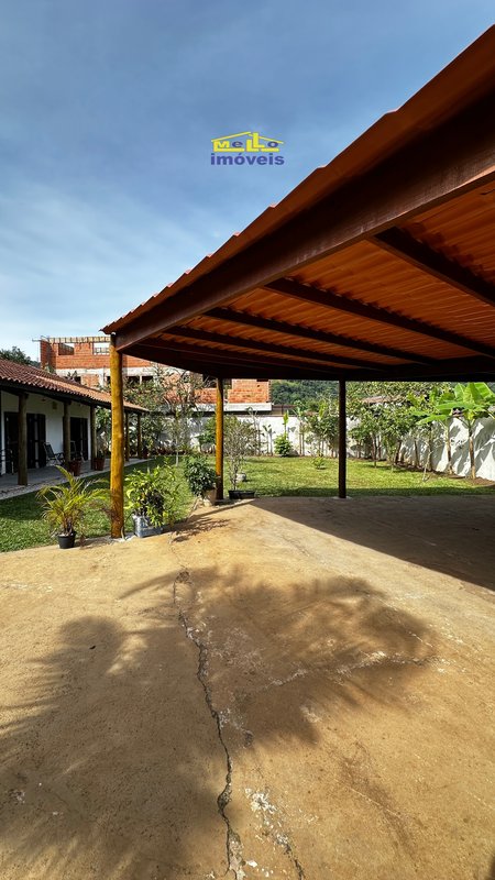Casa á venda em uma travessa da Estrada do cascalho Estrada do Cascalho São Sebastião - 