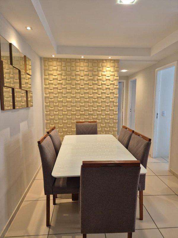 63m². 3 quartos (1 suíte). Móveis planejados. Piso em porcelanato Rua Jorge de Lima Recife - 