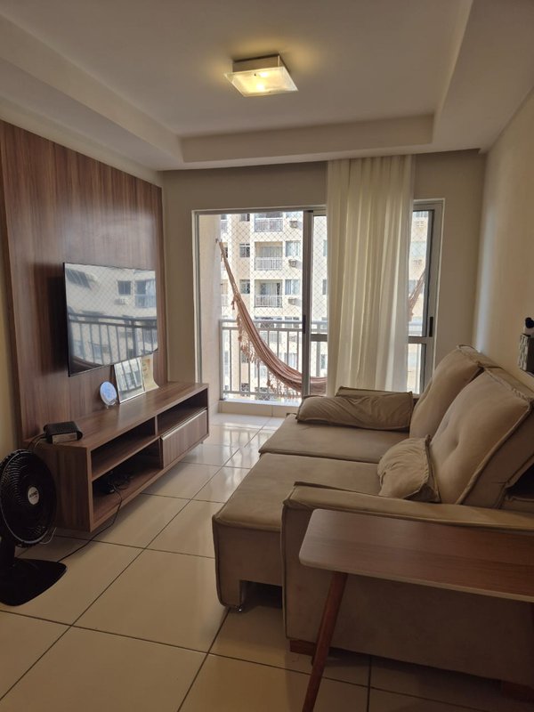 63m². 3 quartos (1 suíte). Móveis planejados. Piso em porcelanato Rua Jorge de Lima Recife - 