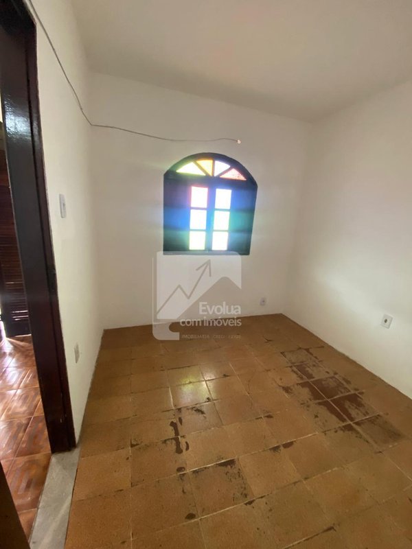 Vendo R$ 180.000 Casa 2/4, Frente de Rua, Nascente - Itapuã - Salvador - Salvador - 
