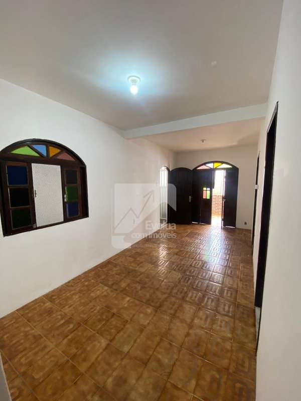 Vendo R$ 180.000 Casa 2/4, Frente de Rua, Nascente - Itapuã - Salvador - Salvador - 