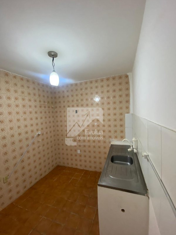 Vendo R$ 180.000 Casa 2/4, Frente de Rua, Nascente - Itapuã - Salvador - Salvador - 