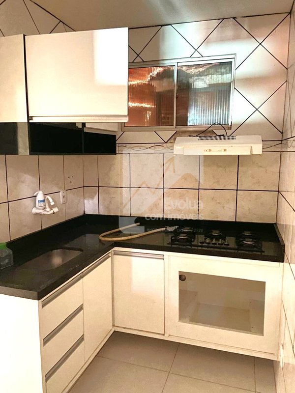 Vendo R$ 150.000 Casa 1º Andar, 2/4  - Itapuã - Salvador  Salvador - 