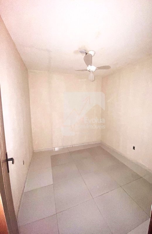 Vendo R$ 150.000 Casa 1º Andar, 2/4  - Itapuã - Salvador  Salvador - 