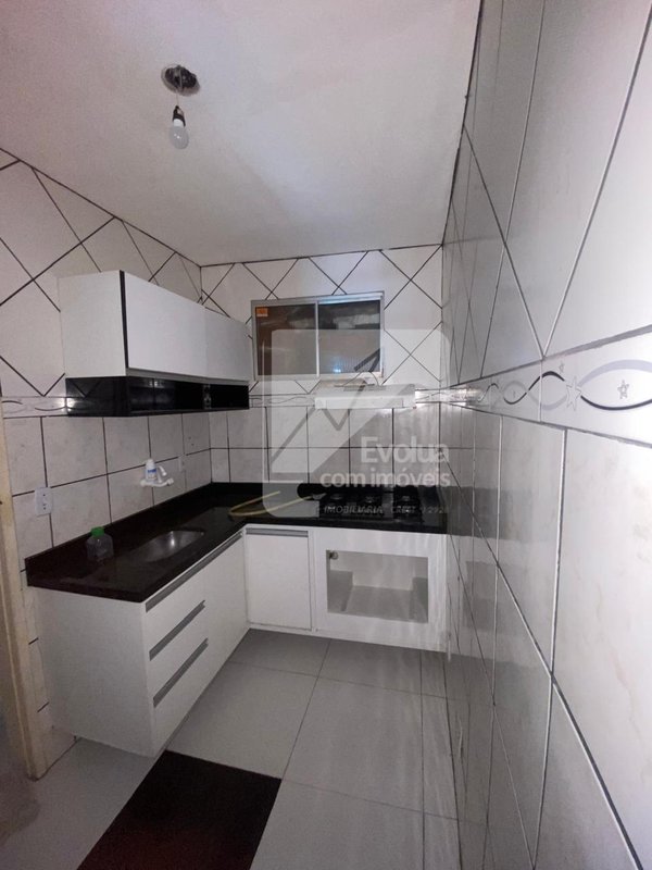 Vendo R$ 150.000 Casa 1º Andar, 2/4  - Itapuã - Salvador  Salvador - 