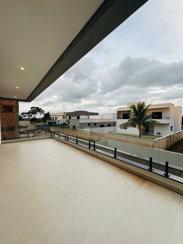 Sobrado Excelente com 3 Suítes, Escritório, Piscina e Quintal em Condomínio Fechado - CESARIO LANGE - 