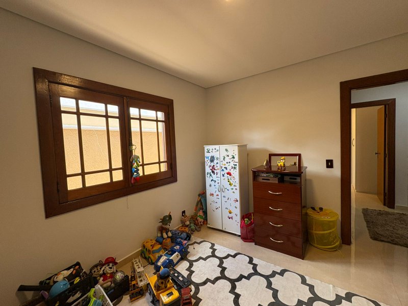 Casa à venda, com 3 quartos, térrea R$ 1.090.000 - Condomínio Saint Claire Sorocaba SP Rua Amélio Mascella Sorocaba - 