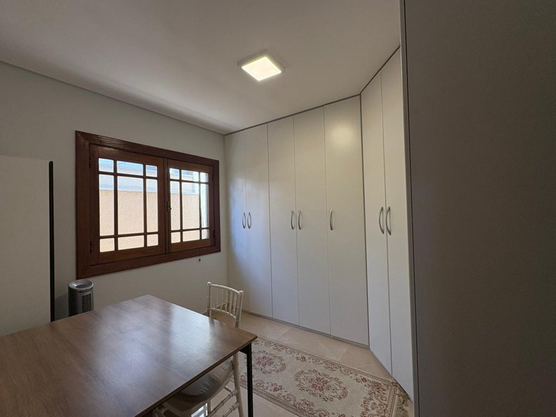Casa à venda, com 3 quartos, térrea R$ 1.090.000 - Condomínio Saint Claire Sorocaba SP Rua Amélio Mascella Sorocaba - 