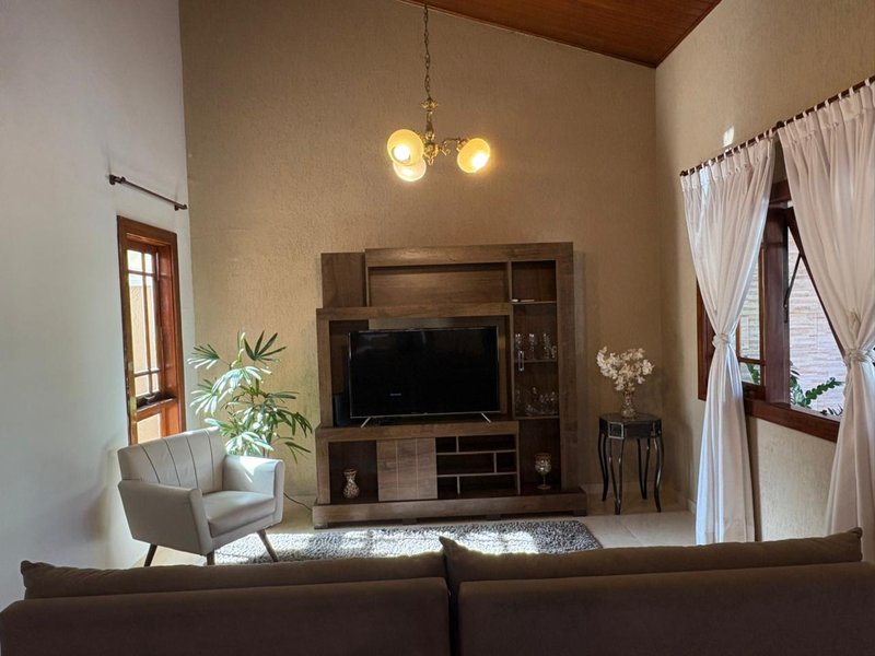 Casa à venda, com 3 quartos, térrea R$ 1.090.000 - Condomínio Saint Claire Sorocaba SP Rua Amélio Mascella Sorocaba - 