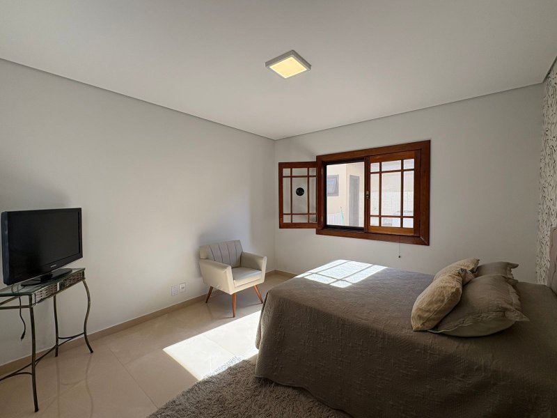 Casa à venda, com 3 quartos, térrea R$ 1.090.000 - Condomínio Saint Claire Sorocaba SP Rua Amélio Mascella Sorocaba - 