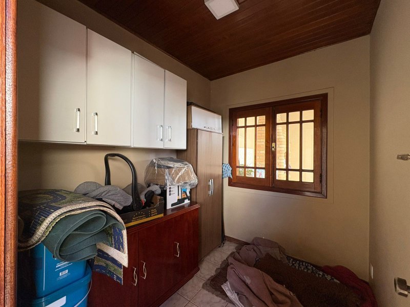 Casa à venda, com 3 quartos, térrea R$ 1.090.000 - Condomínio Saint Claire Sorocaba SP Rua Amélio Mascella Sorocaba - 