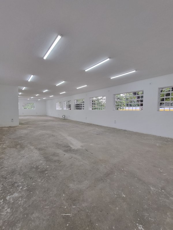ALUGA-SE IMÓVEL COMERCIAL - EXCELENTE LOCALIZAÇÃO - 724M2 - IDEAL PARA CLÍNICAS Avenida São Gualter São Paulo - 