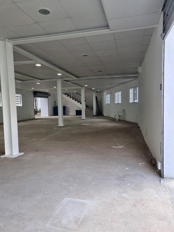 ALUGA-SE IMÓVEL COMERCIAL - EXCELENTE LOCALIZAÇÃO - 724M2 - IDEAL PARA CLÍNICAS Avenida São Gualter São Paulo - 