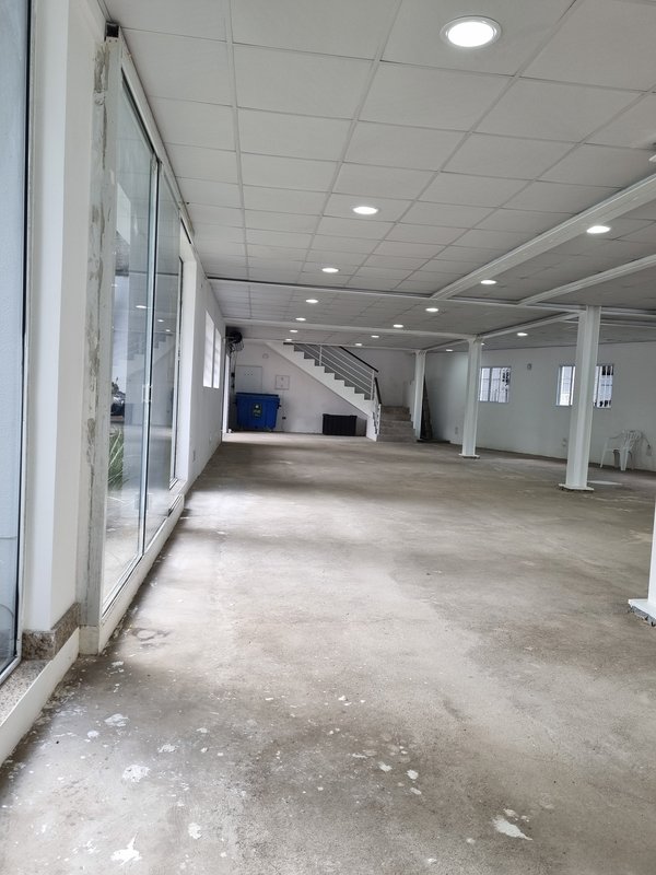 ALUGA-SE IMÓVEL COMERCIAL - EXCELENTE LOCALIZAÇÃO - 724M2 - IDEAL PARA CLÍNICAS Avenida São Gualter São Paulo - 