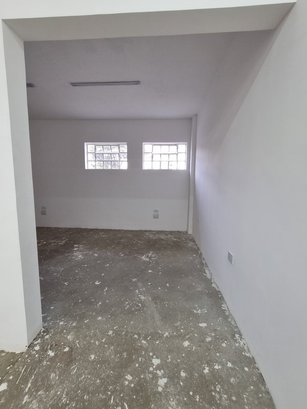 ALUGA-SE IMÓVEL COMERCIAL - EXCELENTE LOCALIZAÇÃO - 724M2 - IDEAL PARA CLÍNICAS Avenida São Gualter São Paulo - 