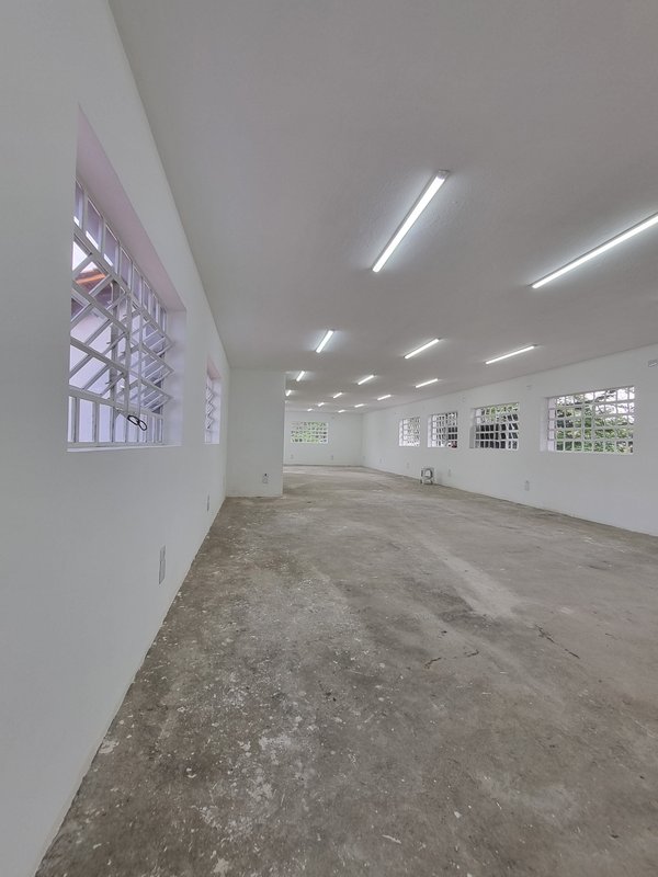 ALUGA-SE IMÓVEL COMERCIAL - EXCELENTE LOCALIZAÇÃO - 724M2 - IDEAL PARA CLÍNICAS Avenida São Gualter São Paulo - 