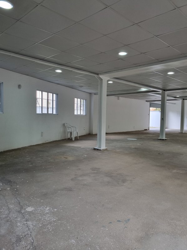 ALUGA-SE IMÓVEL COMERCIAL - EXCELENTE LOCALIZAÇÃO - 724M2 - IDEAL PARA CLÍNICAS Avenida São Gualter São Paulo - 