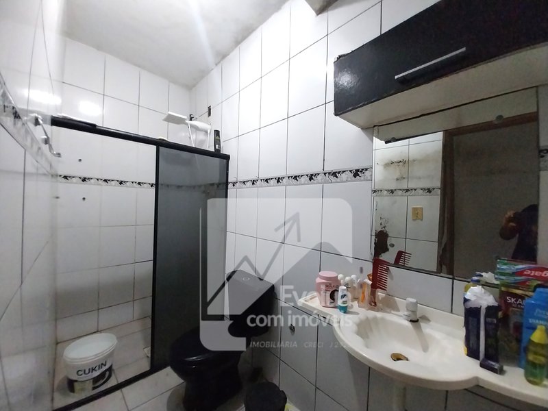 Vendo R$ 135.000 Casa 1º Andar, 2/4, Garagem, Energia Solar - ITINGA - Lauro de Freias Rua João de Souza Araújo Lauro de Freitas - 