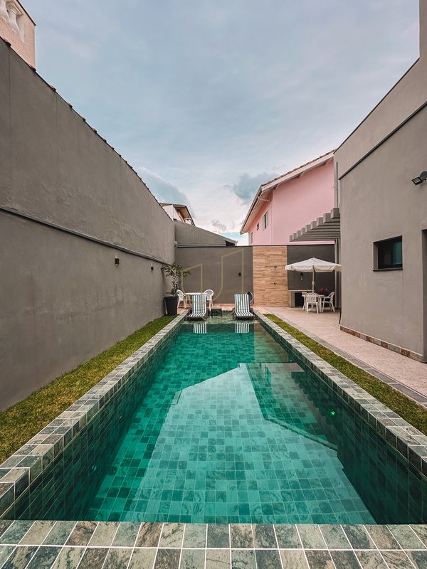 Casa com 3 Suítes no Altos da Serra I Avenida Possidonio José de Freitas São José dos Campos - 
