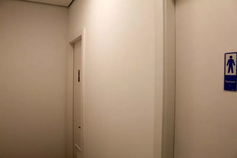 ALUGA-SE EXCELENTE SALA COMERCIAL ITAIM - 187m2 - 6 VAGAS Av. das Nações Unidas São Paulo - 