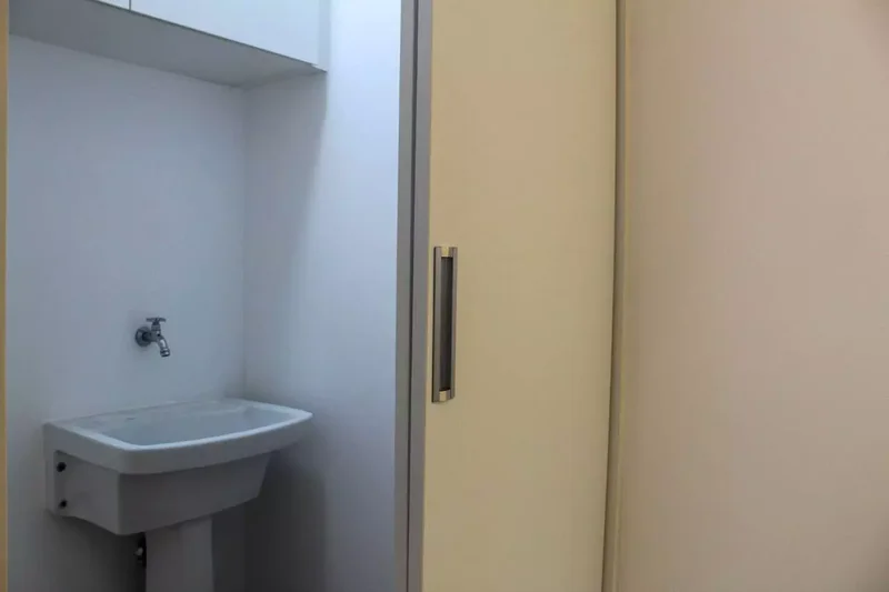 ALUGA-SE EXCELENTE SALA COMERCIAL ITAIM - 187m2 - 6 VAGAS Av. das Nações Unidas São Paulo - 